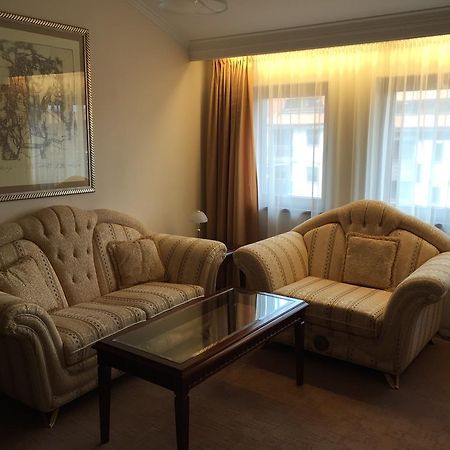 Downtown Alexander Services Apartments Банско Экстерьер фото
