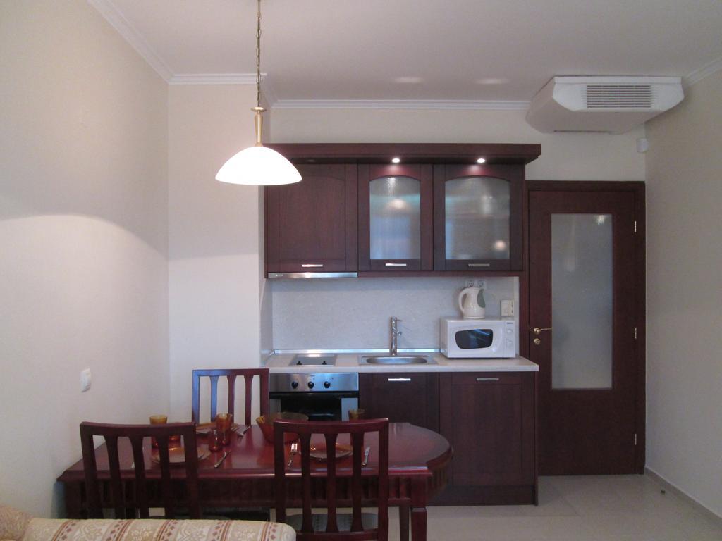 Downtown Alexander Services Apartments Банско Номер фото