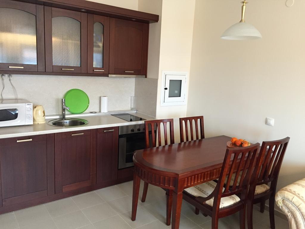 Downtown Alexander Services Apartments Банско Экстерьер фото